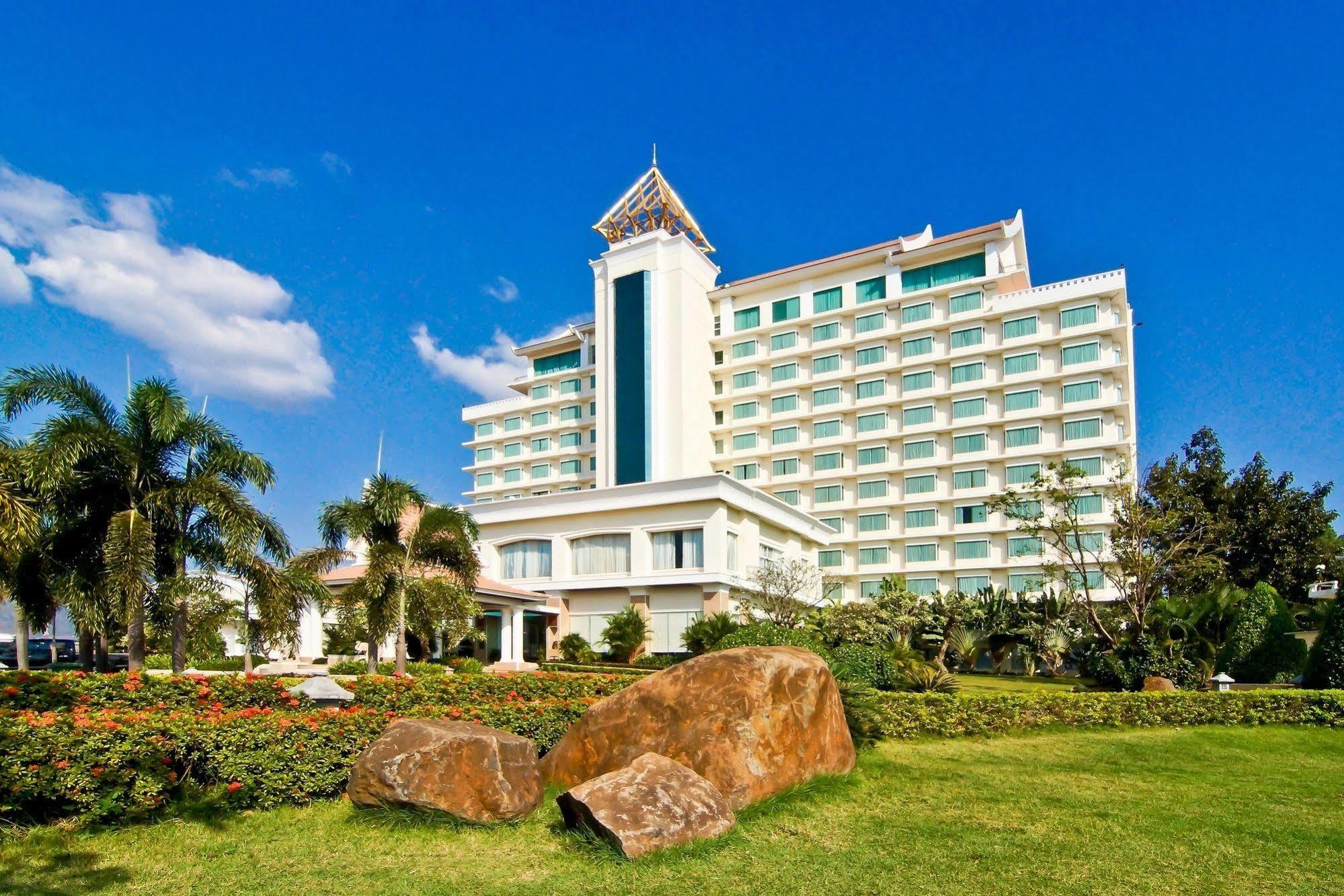 Champasak Grand Hotel Pakse Εξωτερικό φωτογραφία