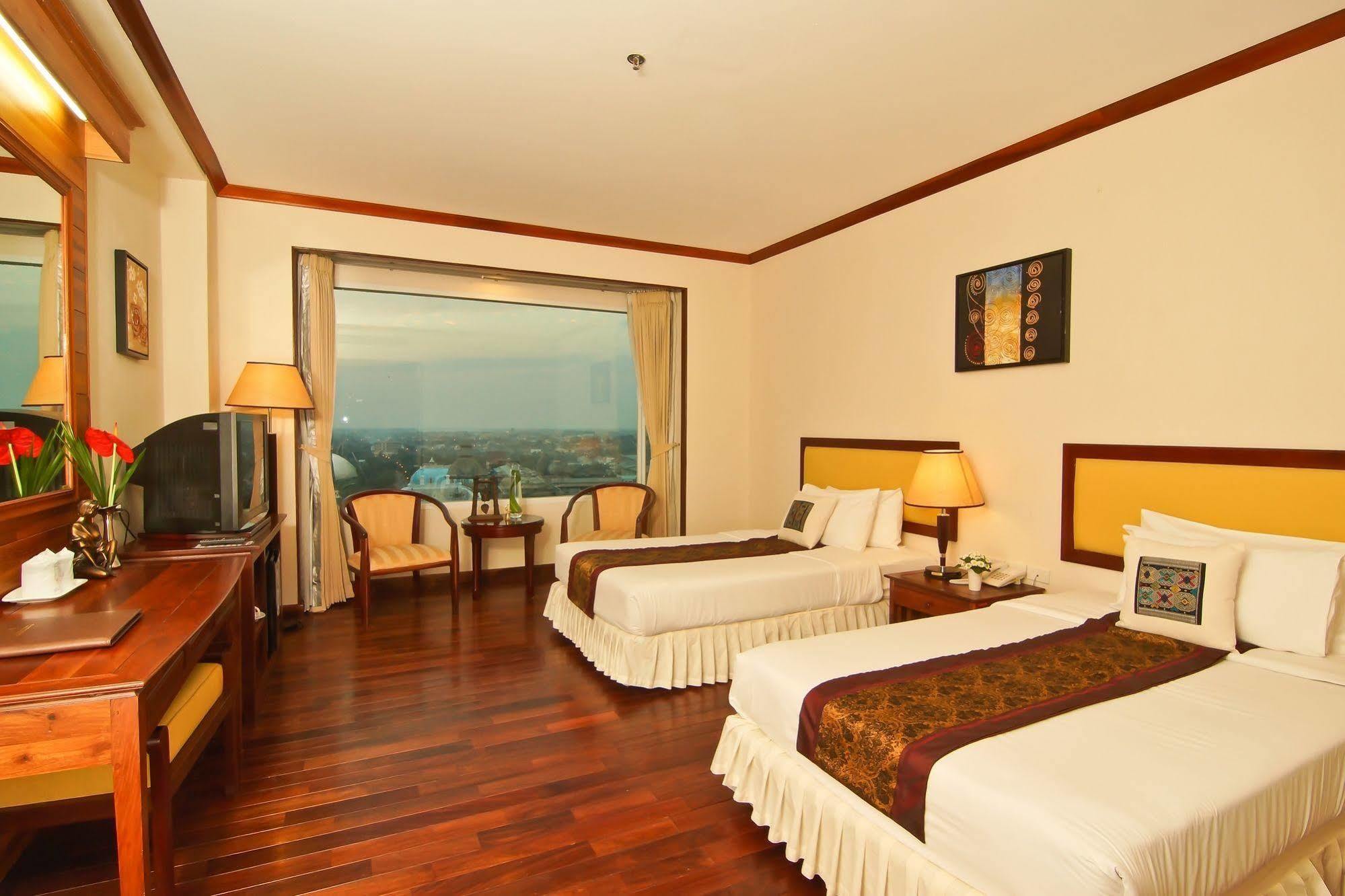Champasak Grand Hotel Pakse Εξωτερικό φωτογραφία