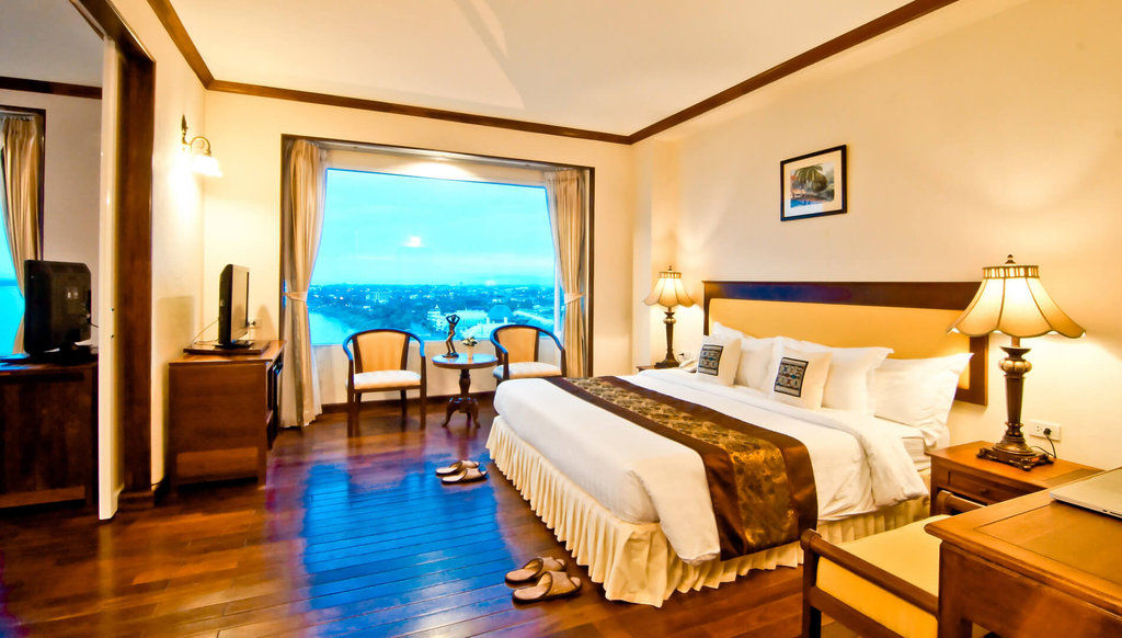 Champasak Grand Hotel Pakse Εξωτερικό φωτογραφία